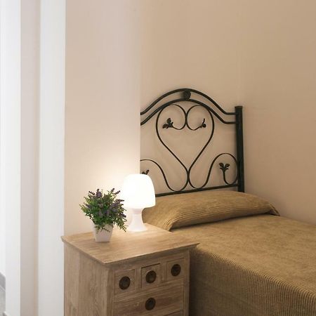 Bed & Breakfast Del Faro Giovinazzo Esterno foto